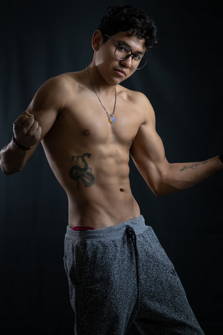 Alan Ruiz onlyfans photos