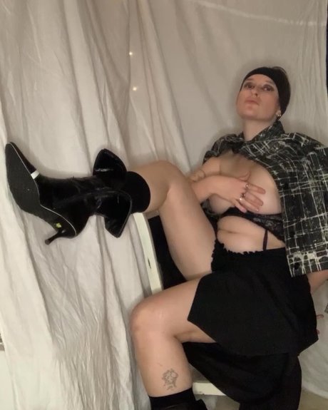 Albtraumaufzweibeinen onlyfans post