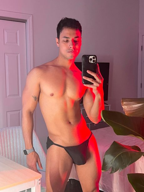 Lano Banano is on onlyfans