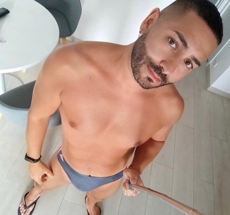 Saurux leaked onlyfans content