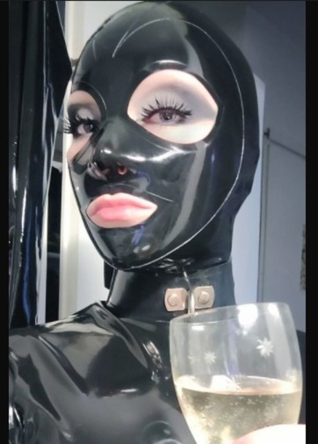 ParvaOrcus nude only fans