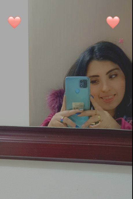 Pen lope Valle onlyfans tits