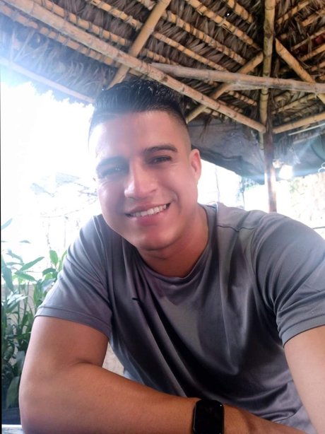 Alan Javier onlyfans leak new