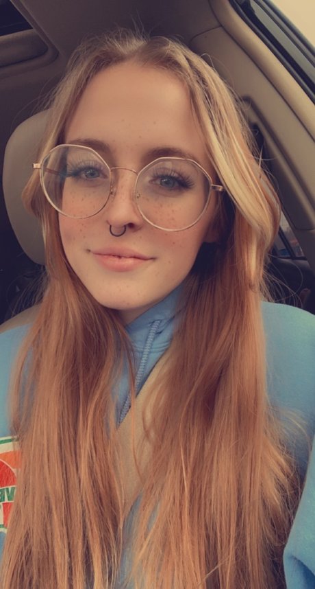 Persephone Nichelle naked onlyfans leaks