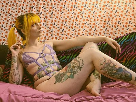 Perii Heliion only fans naked