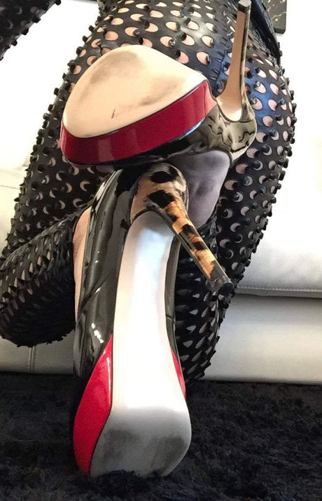 Goddess Penelope trans domina onlyfans nude tits