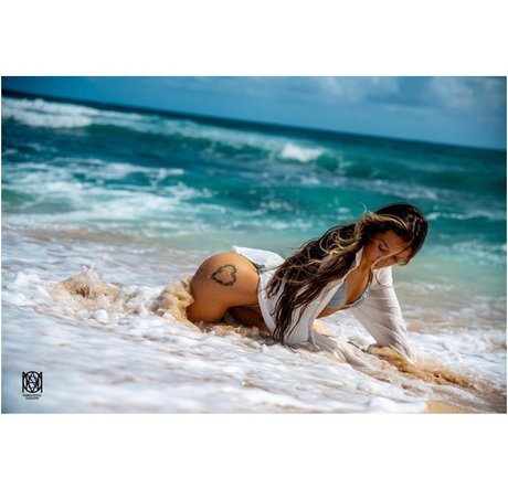 Cutie with a booty_ onlyfans content type