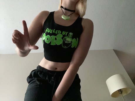 Peachy Penny only fans naked