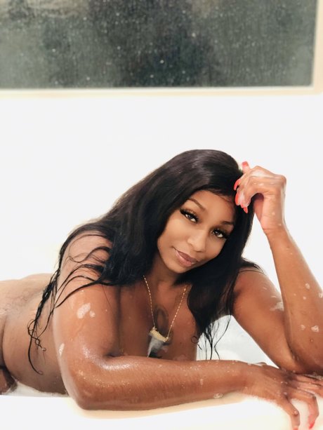 Peaches NCre4m onlyfans lean