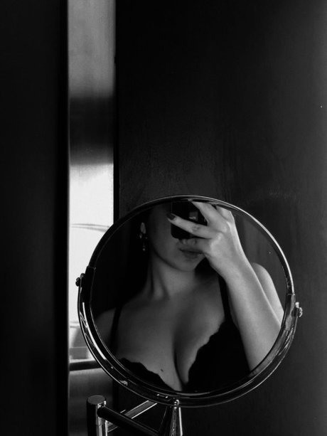 Paula Samantha onlyfans leaked nude