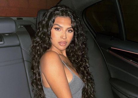 Paula Deanda naked onlyfans leak