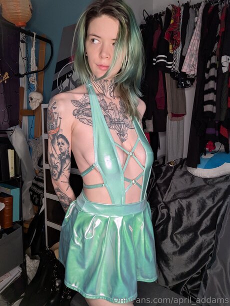 April Addams_ naked onlyfans leaks