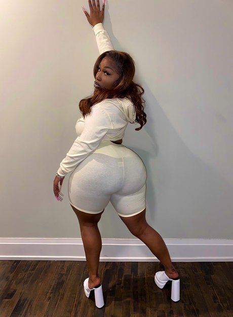 ChunLing onlyfans leaks