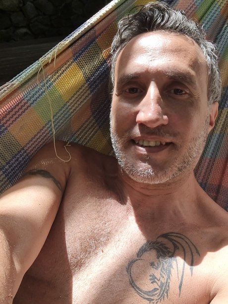 Pene Venoso Latino only fans free