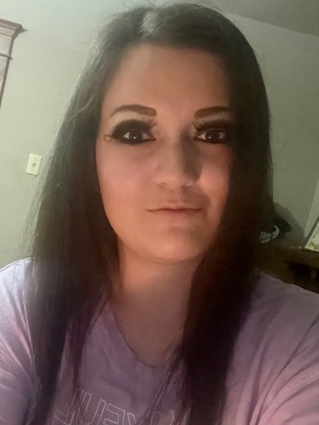 Sarah Underwood onlyfans model photo