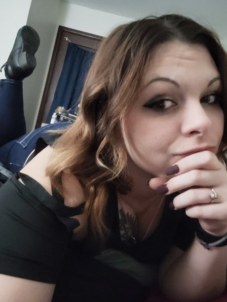 Fiery Of Phoenix onlyfans model