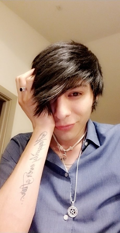 Phoenix cross nudes leaked onlyfans