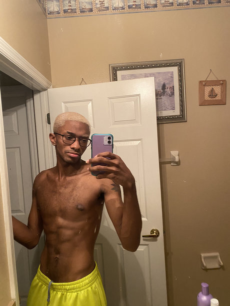 Sho onlyfans striptease