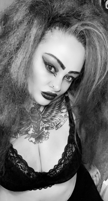 Pheadra topless onlyfans