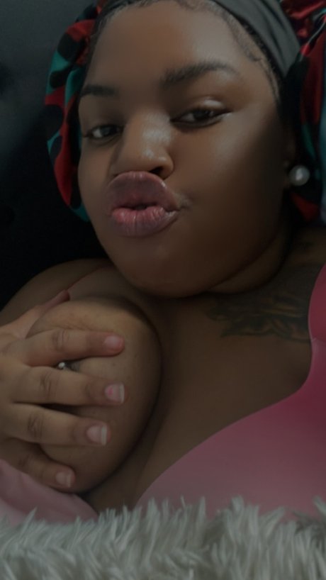 Come Play W Me_ onlyfans nude photos