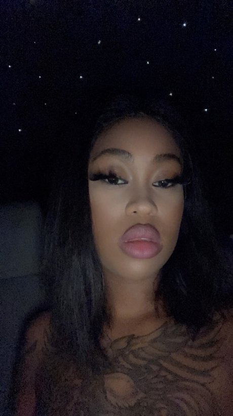 PetiteNina only fans naked