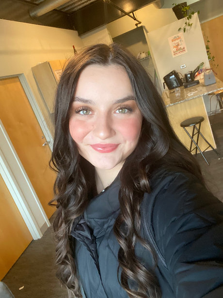 Petite Karma onlyfans post