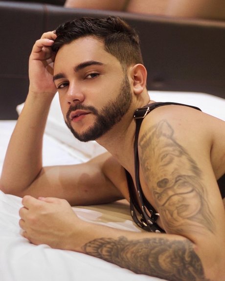 Peter Ribeiro free onlyfans