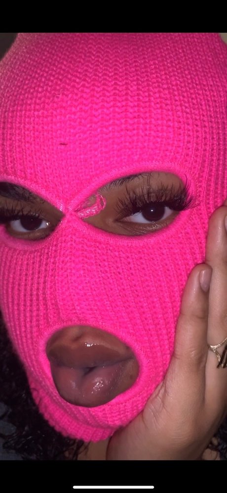 _QwueenSplash_ onlyfans leaked nudes