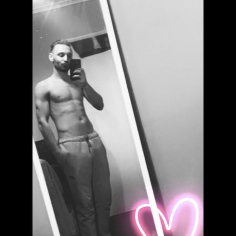 Luke DaCosta onlyfans photo