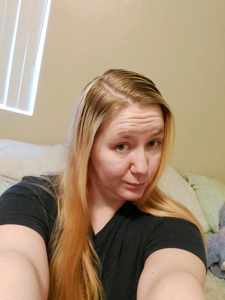 Aurora Wolf onlyfans boobs