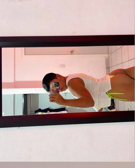 Plastic Baby_ onlyfans pics nude