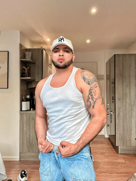 Pipetobar7 onlyfans free content