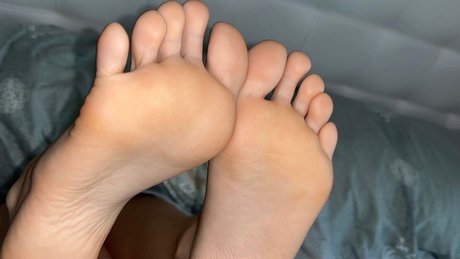 Small feet Madison nude leaks onlyfans