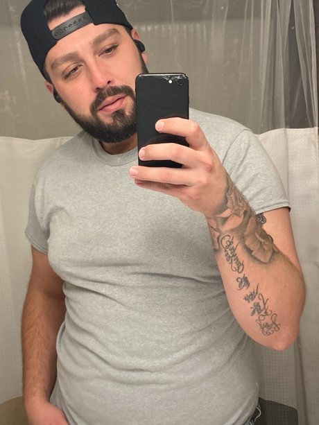 Daniel Collins onlyfans creator