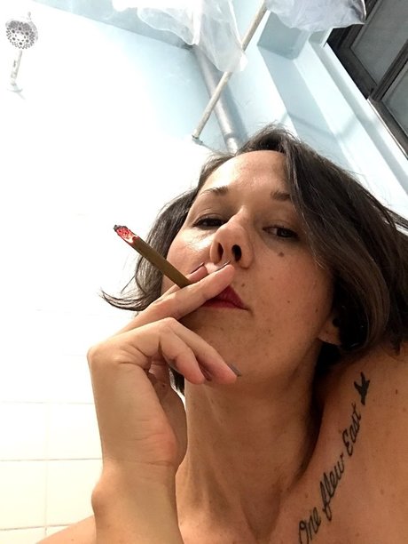 Milf and Cookies FREE onlyfans leaks.