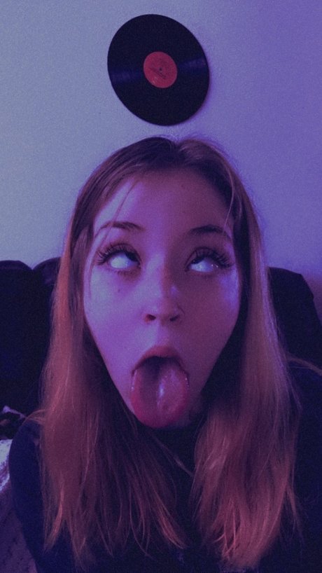 Who Are You_ en onlyfans