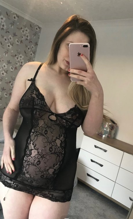 Pregnant Sexy Holly onlyfans free