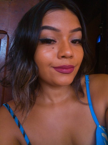 Anne Caroline onlyfans naked