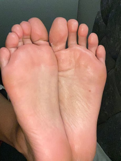 Pretty Toes onlyfans mega