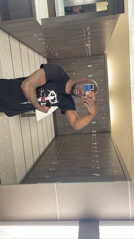 Yung Wesley_ onlyfans leaked pics