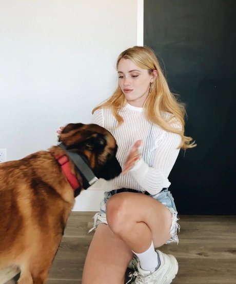 Violet Brinson only fans pictures