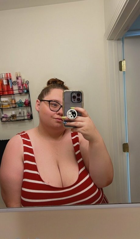 bbwqueeeen onlyfans nude leak