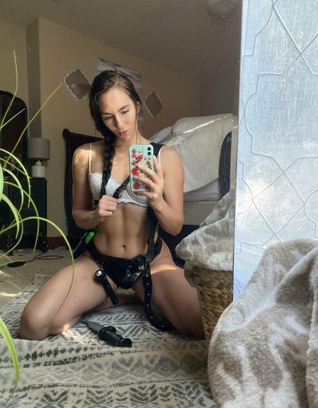 kikiwaters onlyfans nudes leaked