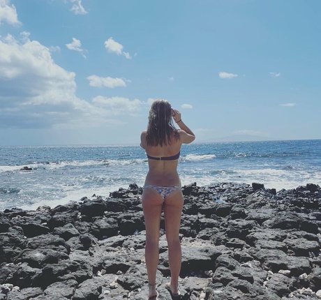 beachbabefourever onlyfans model photos