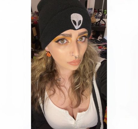 DaniLou onlyfans nide