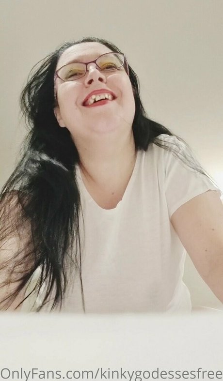 aussiegiantessfree nude porn onlyfans