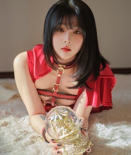 Jang Joo onlyfans tits