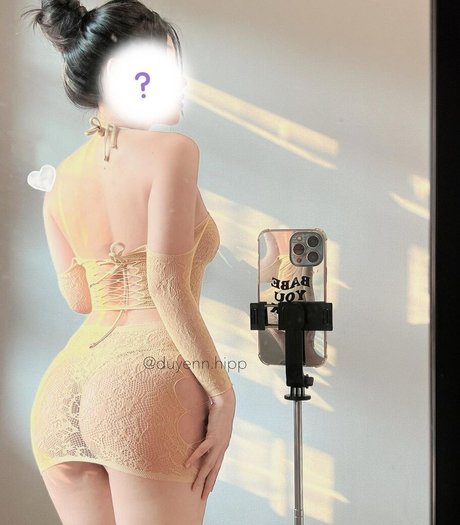 Duyenn Hipp onlyfans leak nude