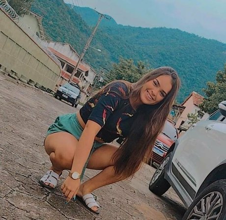 Izabelly Linhares onlyfans sex