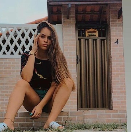 Izabelly Linhares pics onlyfans